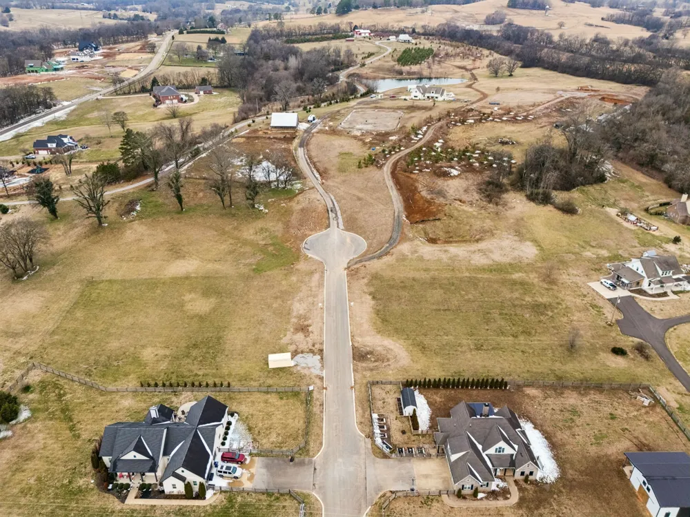102 Heirloom Ln Columbia, TN 38401