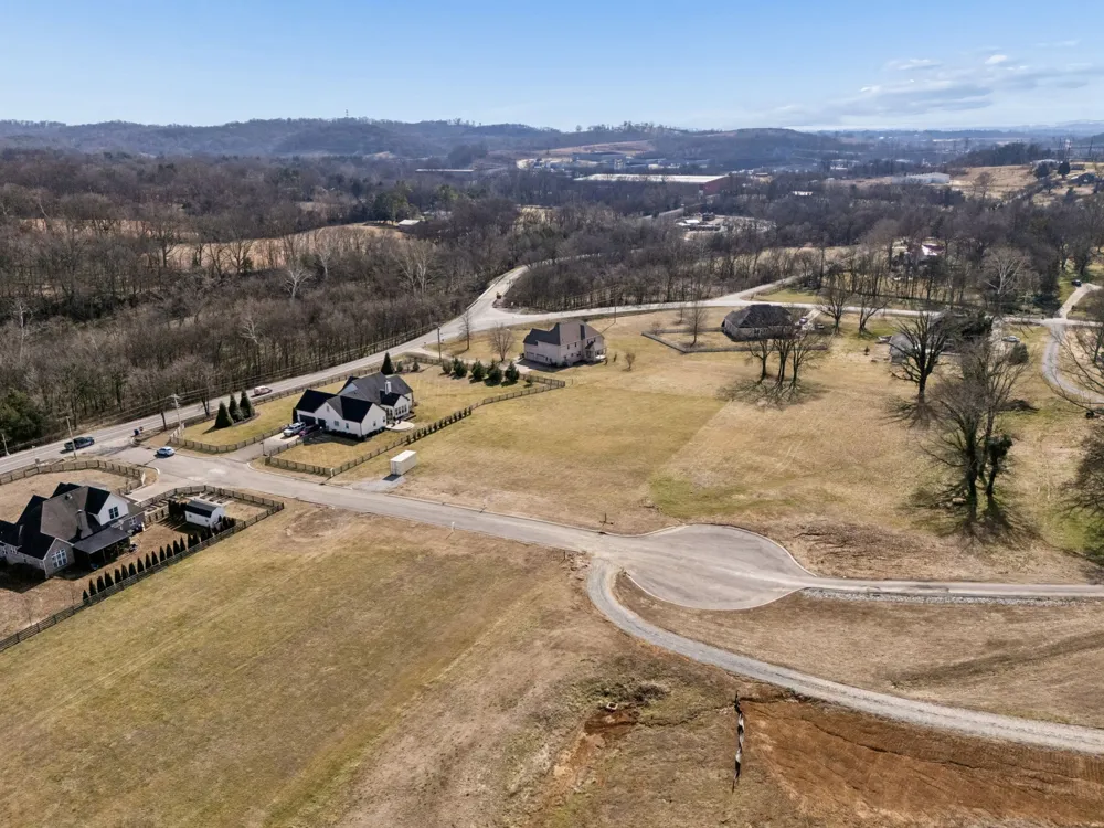 102 Heirloom Ln Columbia, TN 38401