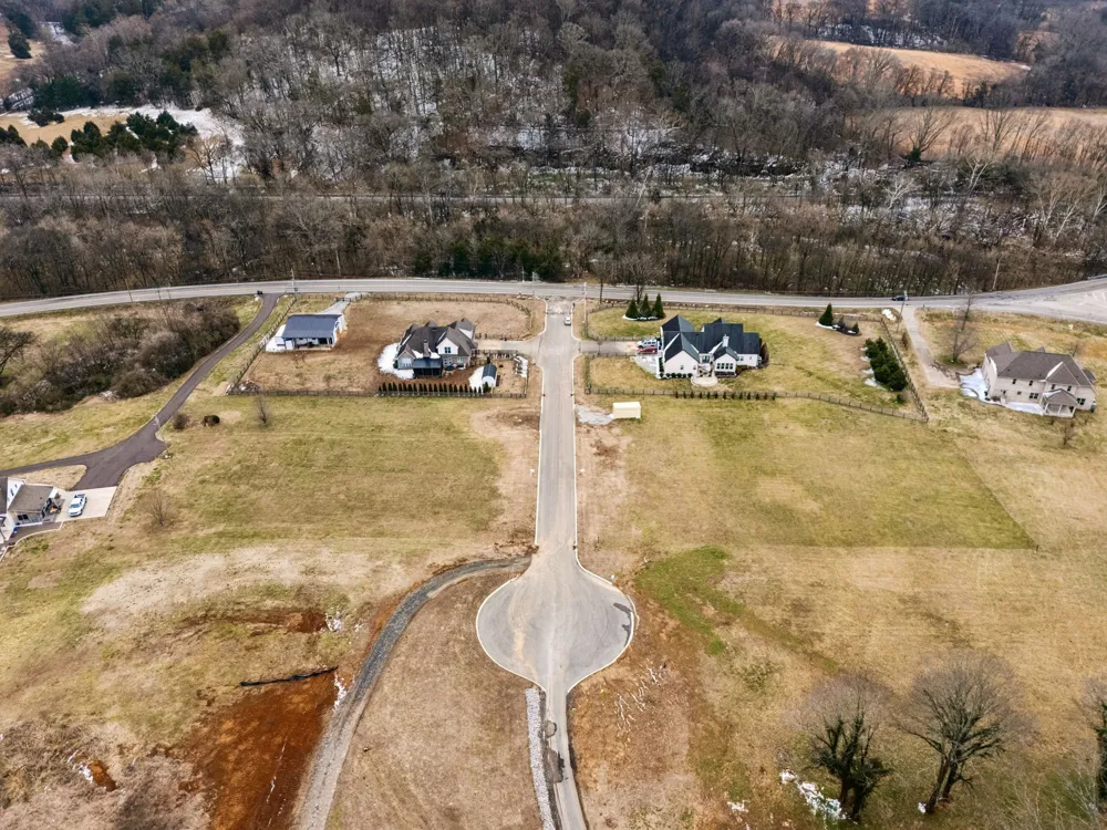 102 Heirloom Ln Columbia, TN 38401