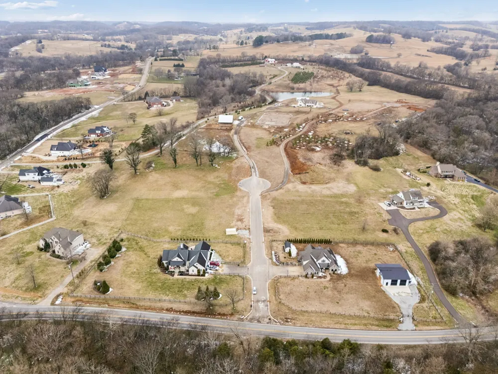 102 Heirloom Ln Columbia, TN 38401