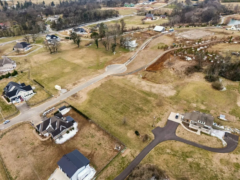 102 Heirloom Ln Columbia, TN 38401