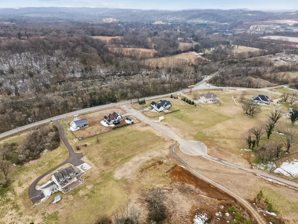 102 Heirloom Ln Columbia, TN 38401