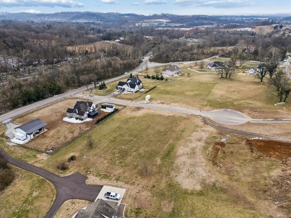 102 Heirloom Ln Columbia, TN 38401