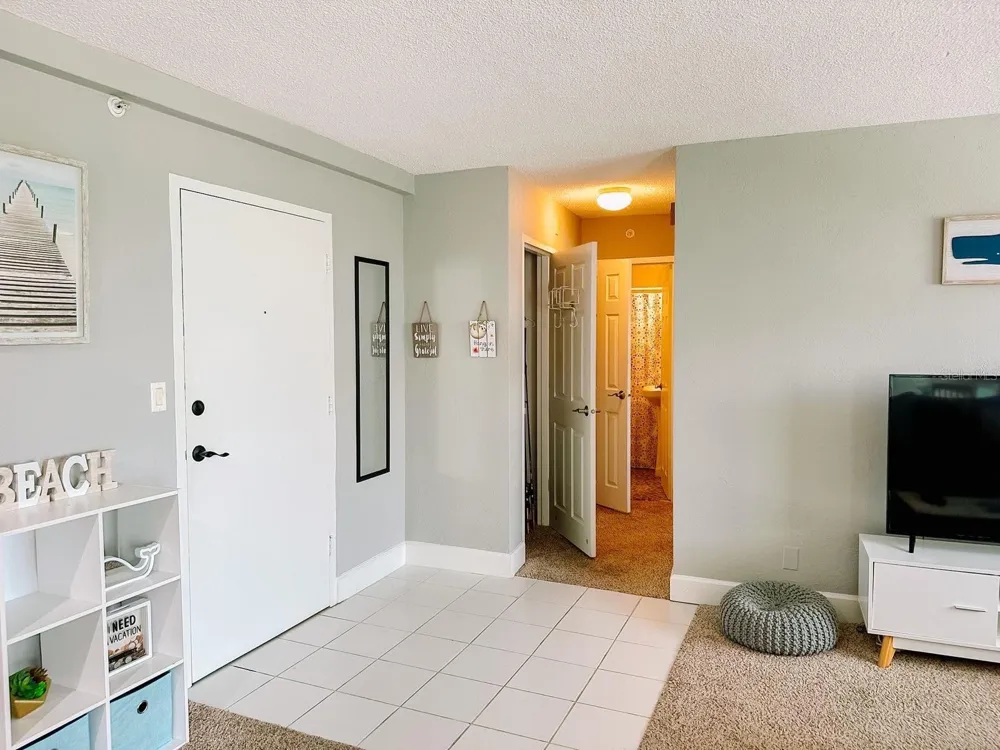 3315 58TH AVENUE S #414 St Petersburg, FL 33712