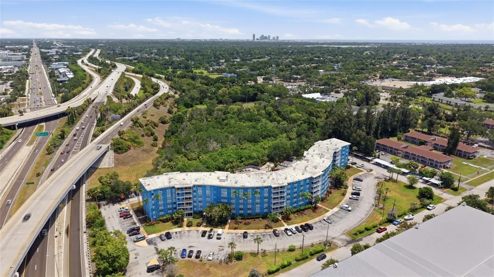 3315 58TH AVENUE S #414 St Petersburg, FL 33712