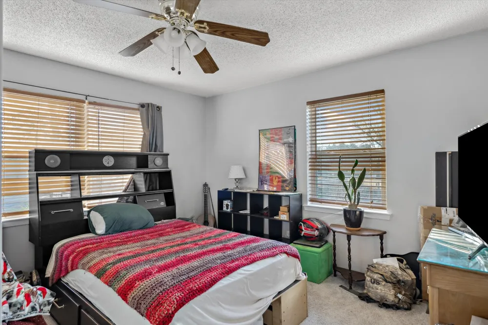 542 S Houston Street Edgewood, TX 75117