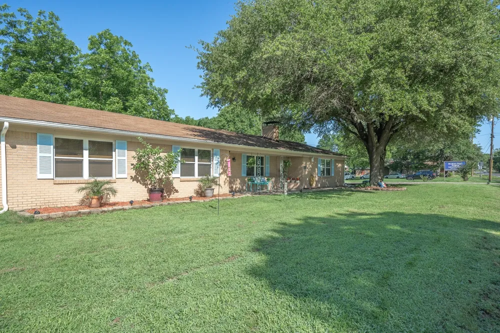 542 S Houston Street Edgewood, TX 75117