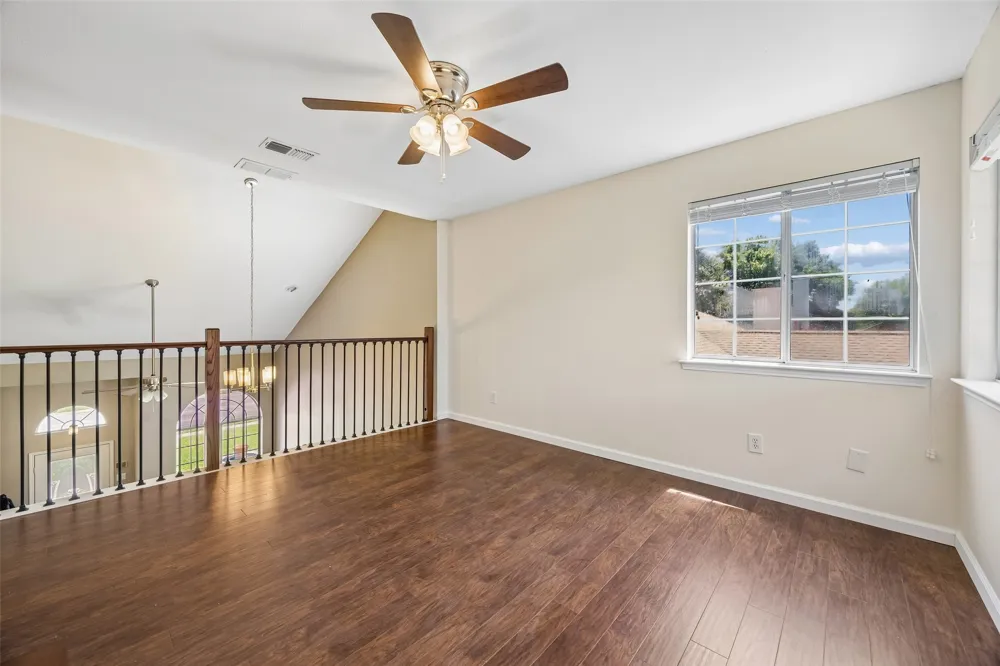 6717 Wooddale Drive Watauga, TX 76148