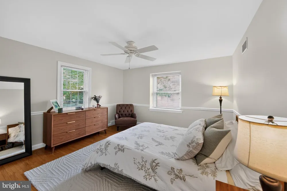 100 E ROSE VALLEY ROAD Wallingford, PA 19086