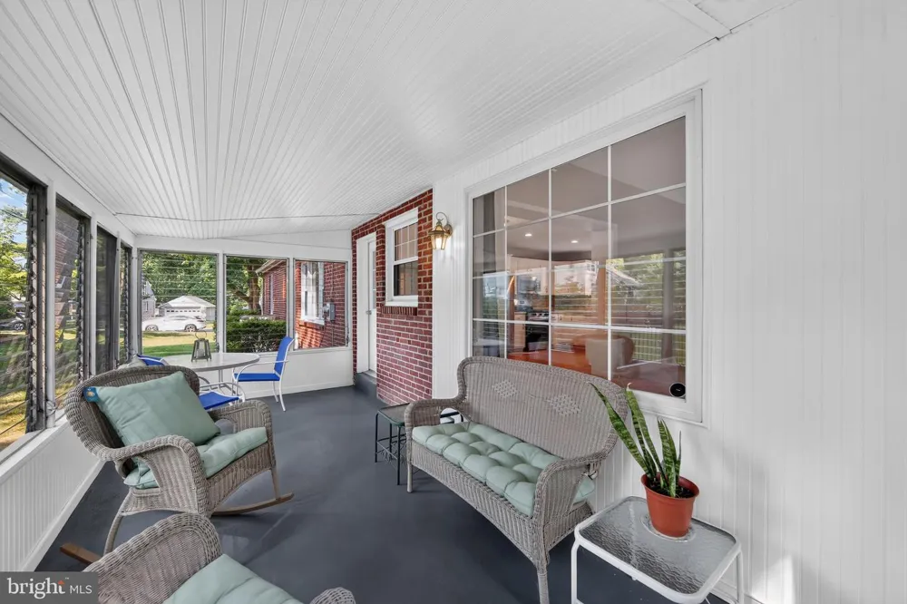 100 E ROSE VALLEY ROAD Wallingford, PA 19086