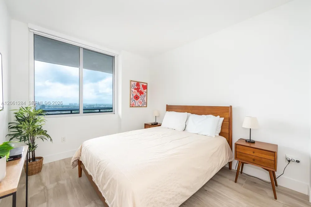 16385 Biscayne Blvd #2904 North Miami Beach, FL 33160