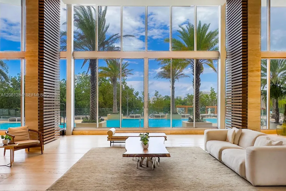 16385 Biscayne Blvd #2904 North Miami Beach, FL 33160