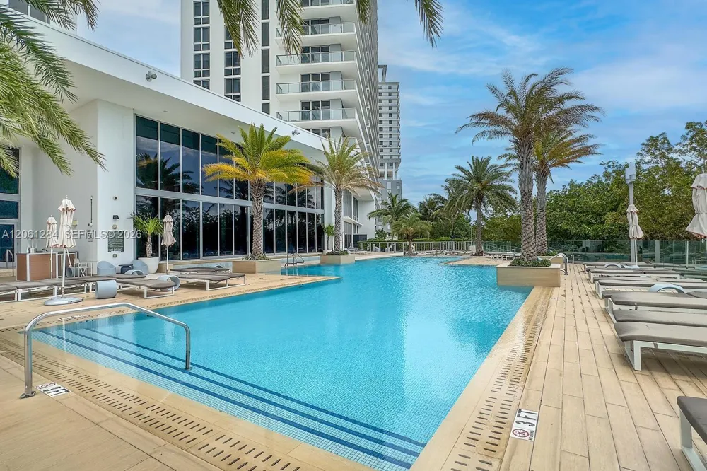 16385 Biscayne Blvd #2904 North Miami Beach, FL 33160