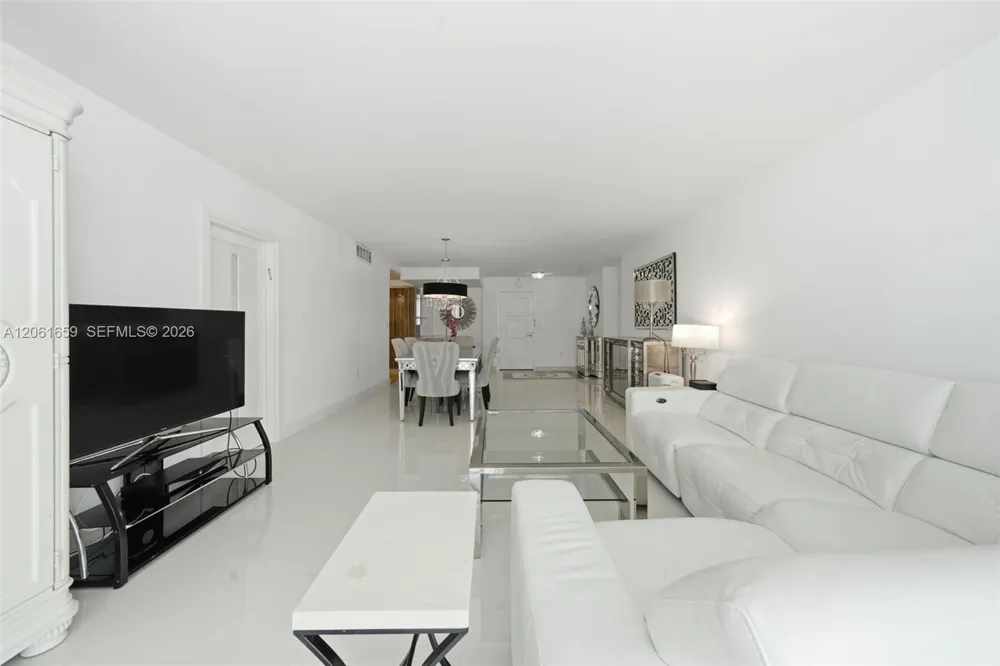 9801 Collins Ave #10V Bal Harbour, FL 33154