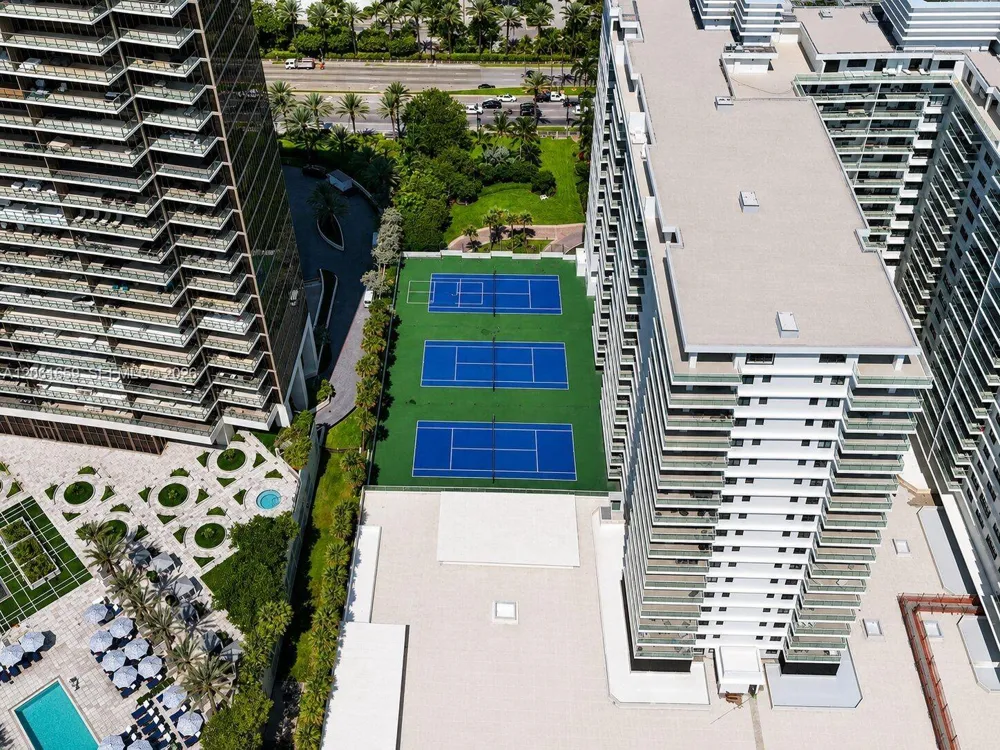 9801 Collins Ave #10V Bal Harbour, FL 33154