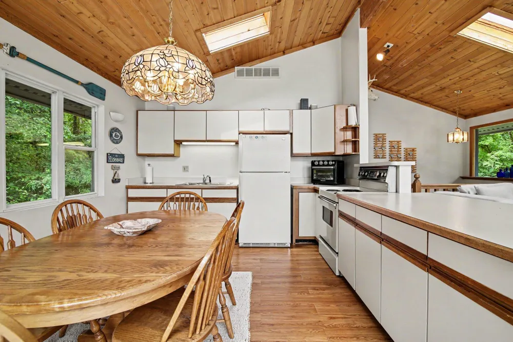 12884 Sharon Hollow Road Manchester, MI 48158