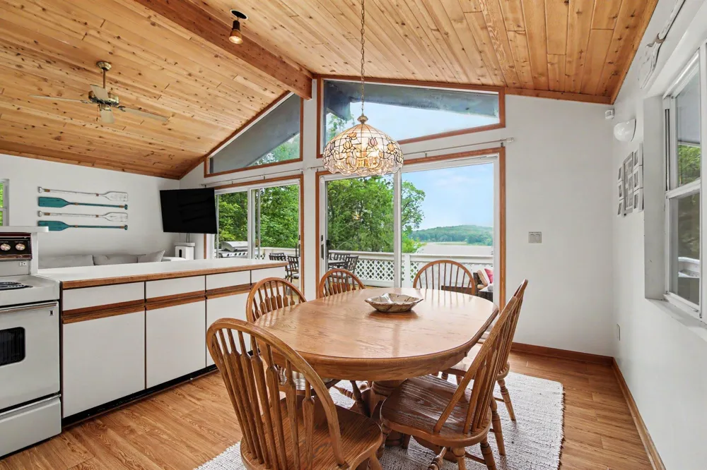 12884 Sharon Hollow Road Manchester, MI 48158