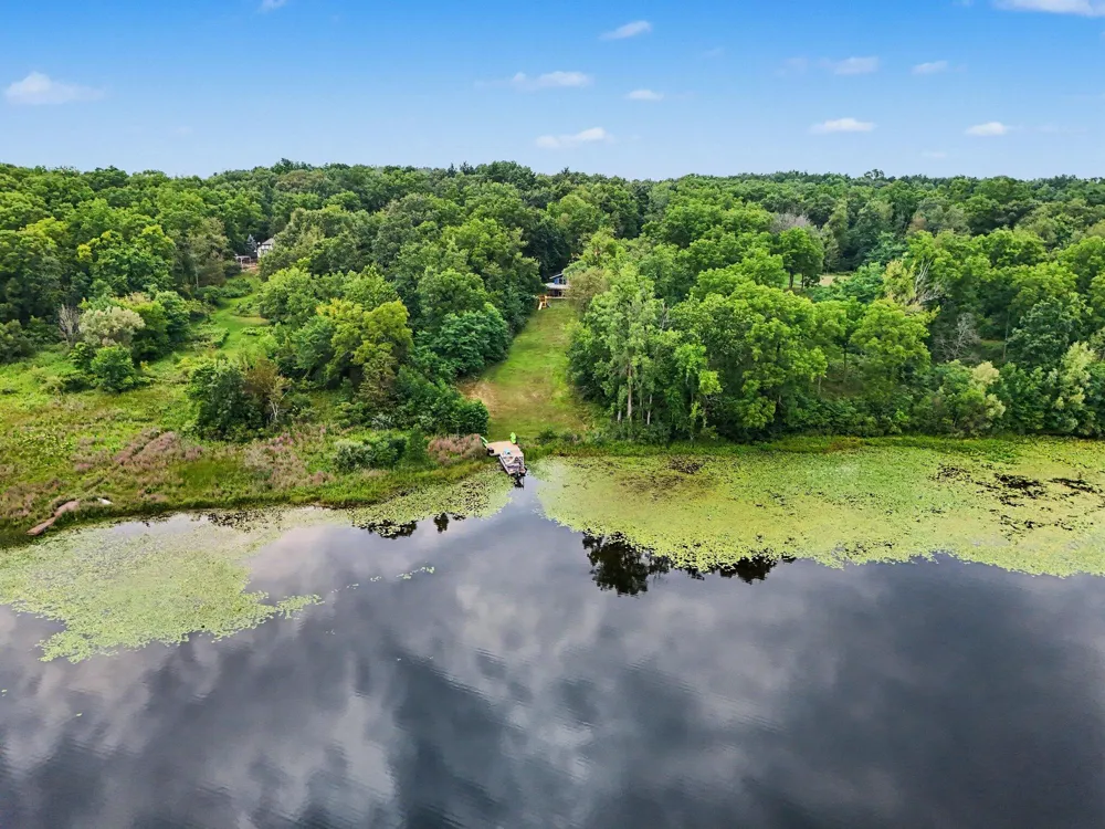 12884 Sharon Hollow Road Manchester, MI 48158
