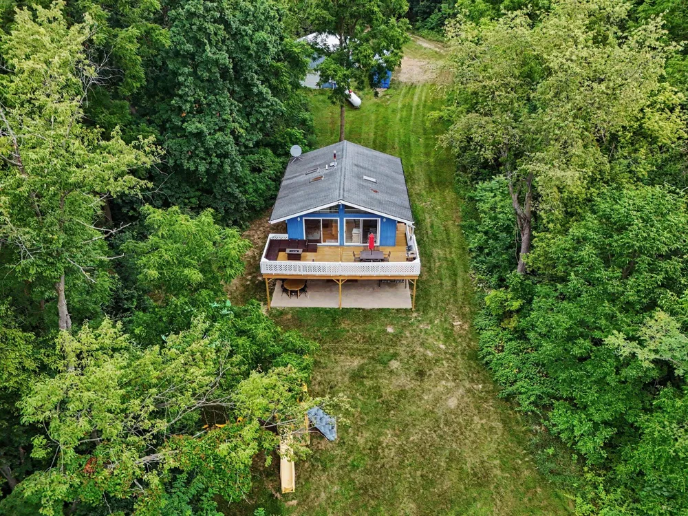 12884 Sharon Hollow Road Manchester, MI 48158