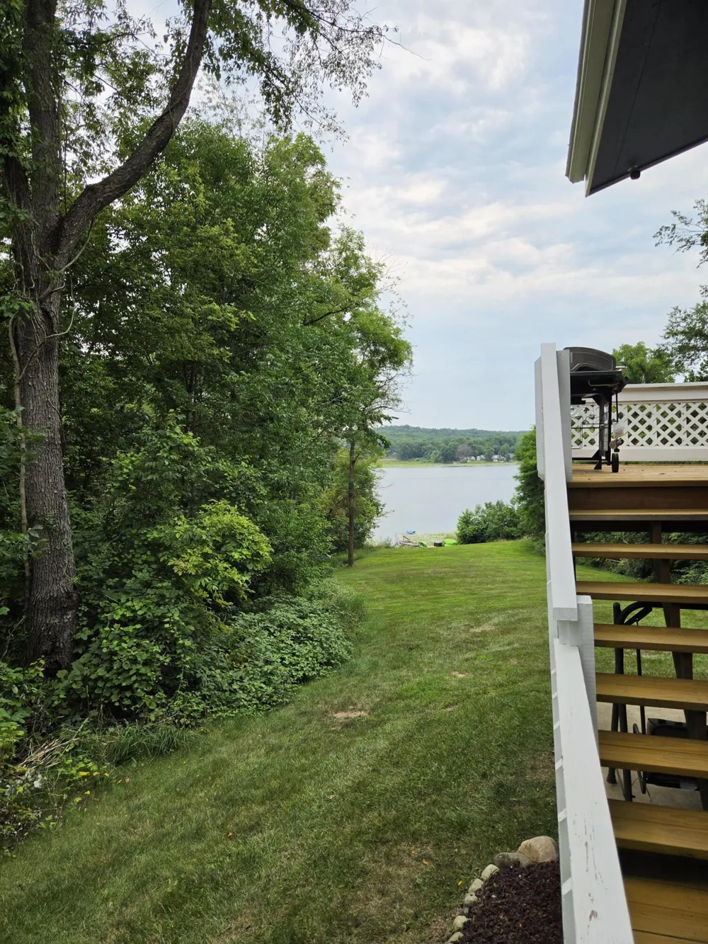 12884 Sharon Hollow Road Manchester, MI 48158