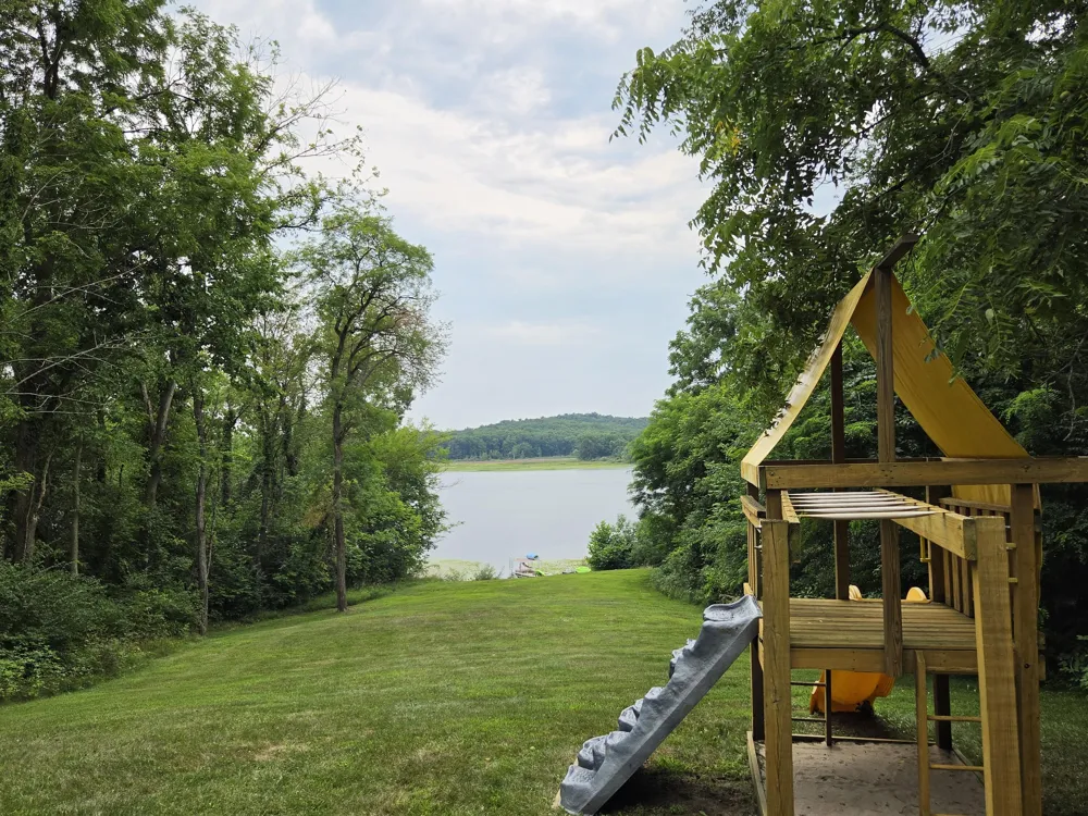 12884 Sharon Hollow Road Manchester, MI 48158