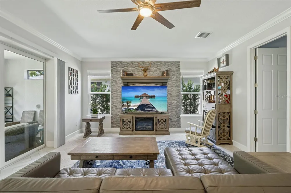 9085 SPRUCE CREEK CIRCLE Riverview, FL 33578
