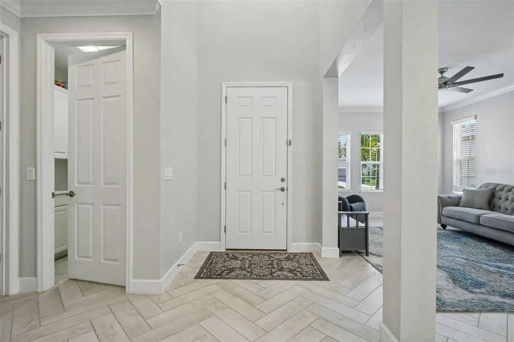 9085 SPRUCE CREEK CIRCLE Riverview, FL 33578