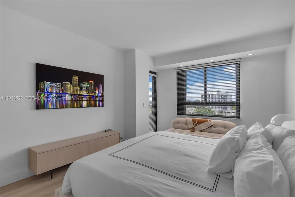 151 Crandon Blvd #736 Key Biscayne, FL 33149
