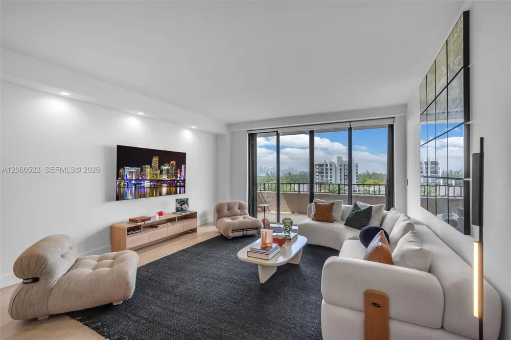 151 Crandon Blvd #736 Key Biscayne, FL 33149