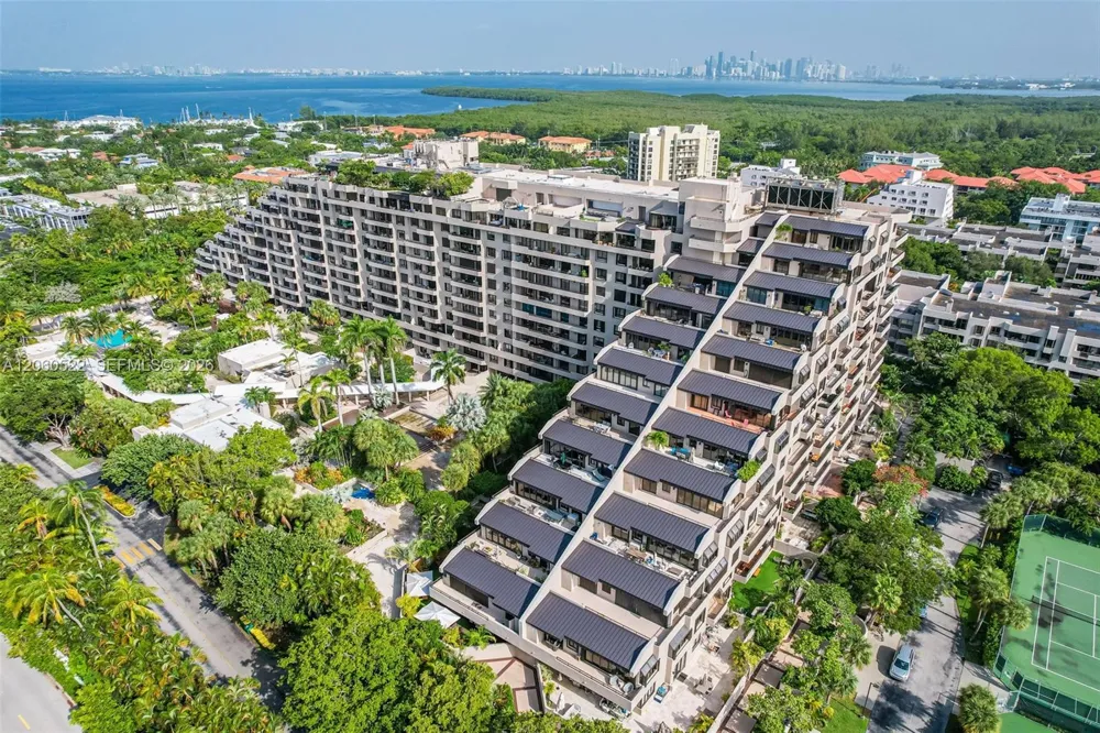 151 Crandon Blvd #736 Key Biscayne, FL 33149