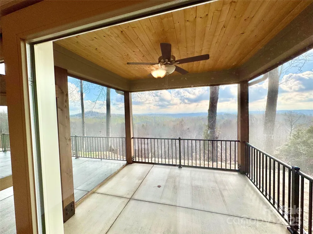 1387 River Club Ridge Lenoir, NC 28645