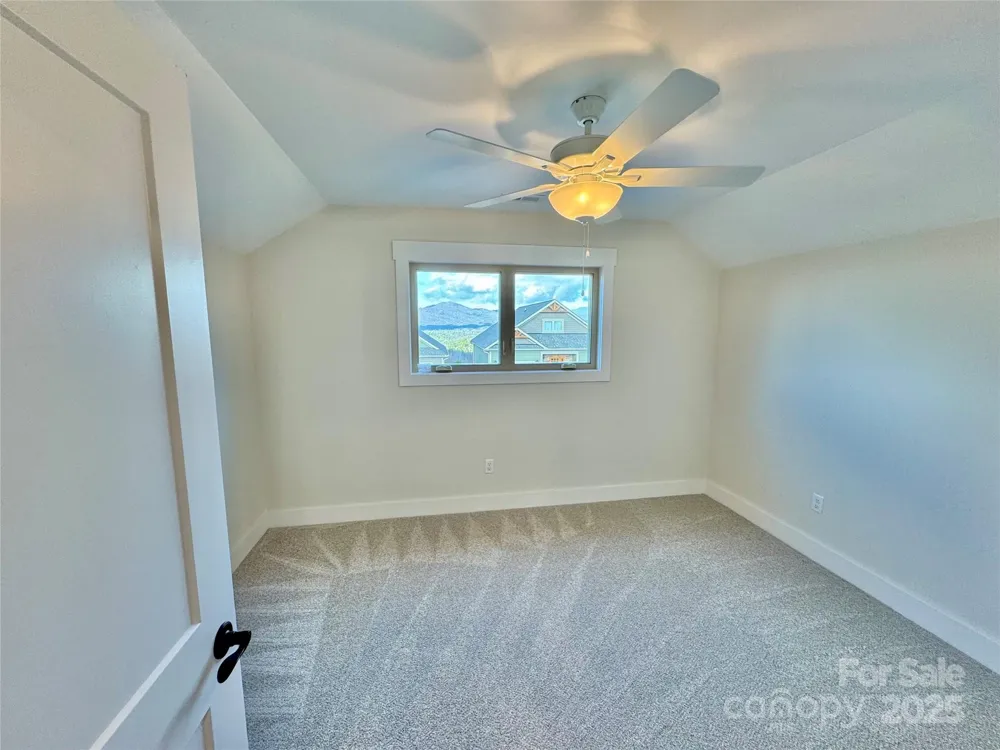 1387 River Club Ridge Lenoir, NC 28645