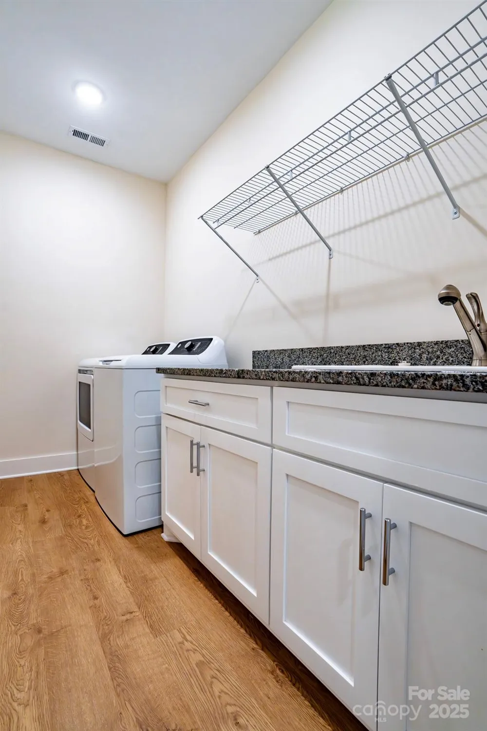 1387 River Club Ridge Lenoir, NC 28645