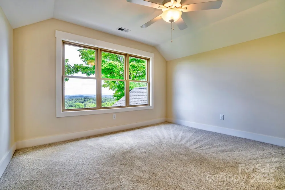 1387 River Club Ridge Lenoir, NC 28645
