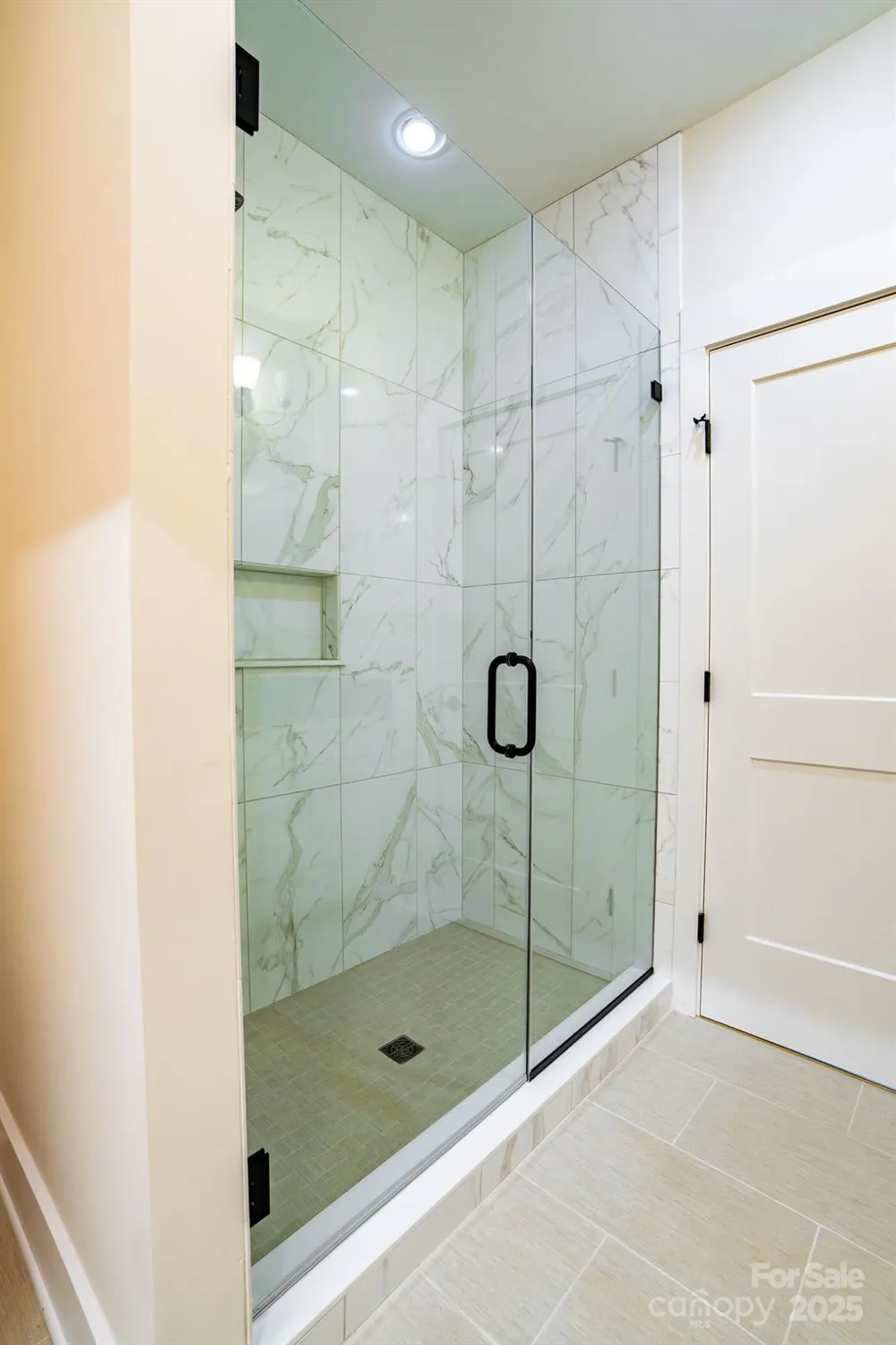 1387 River Club Ridge Lenoir, NC 28645