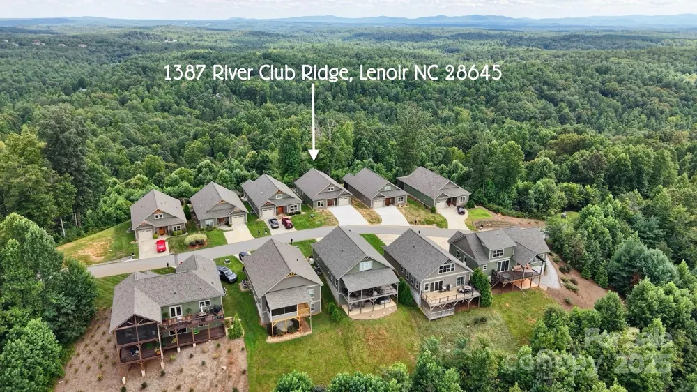 1387 River Club Ridge Lenoir, NC 28645