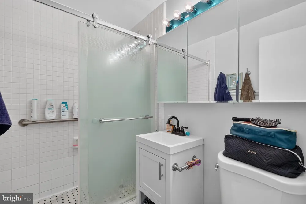 1011 ARLINGTON BOULEVARD #942 Arlington, VA 22209