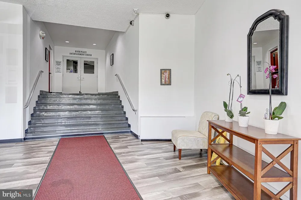1011 ARLINGTON BOULEVARD #942 Arlington, VA 22209