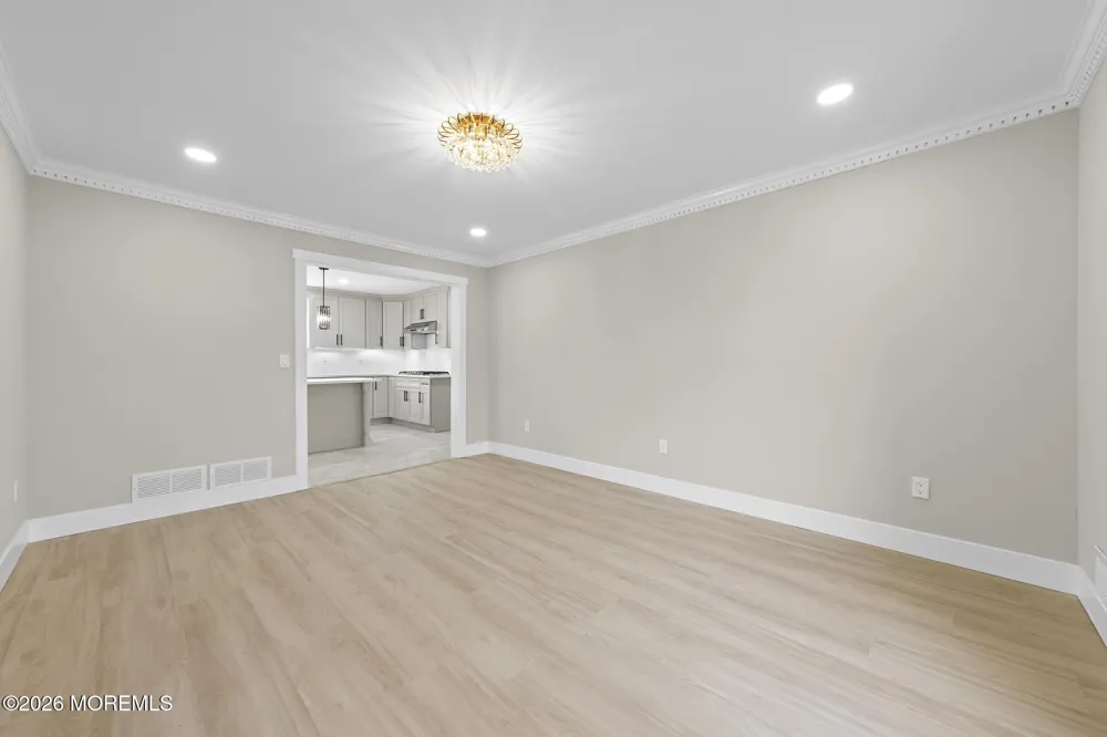 97 Windsor Drive Eatontown, NJ 07724