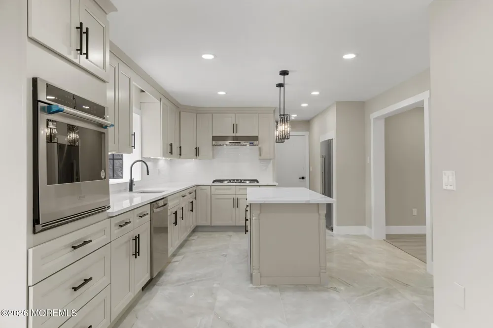 97 Windsor Drive Eatontown, NJ 07724