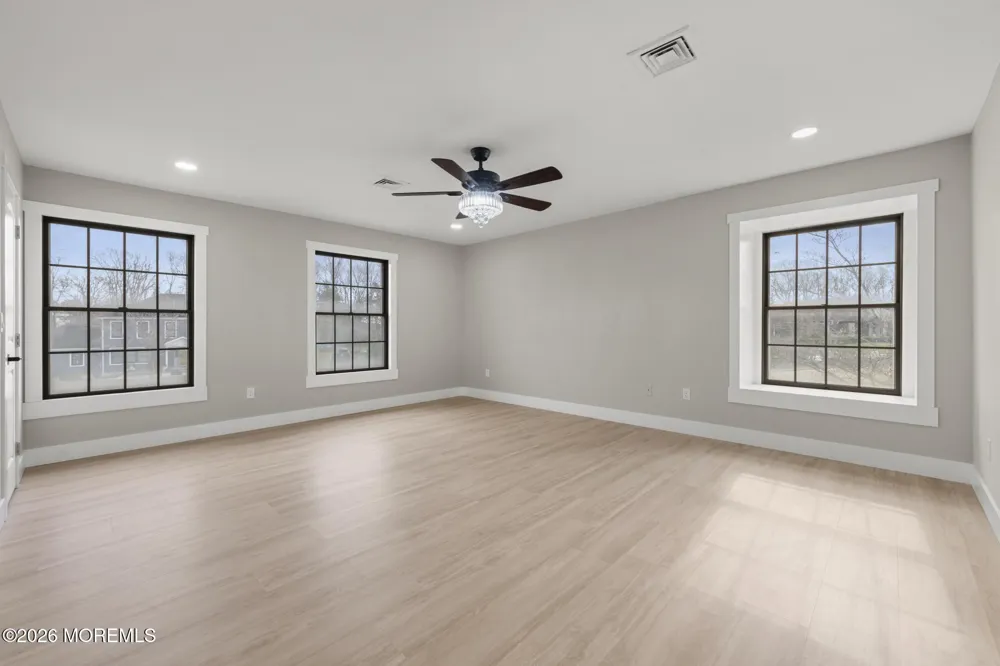 97 Windsor Drive Eatontown, NJ 07724
