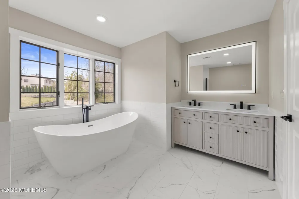 97 Windsor Drive Eatontown, NJ 07724