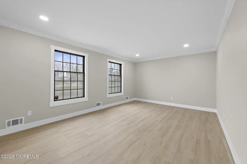 97 Windsor Drive Eatontown, NJ 07724