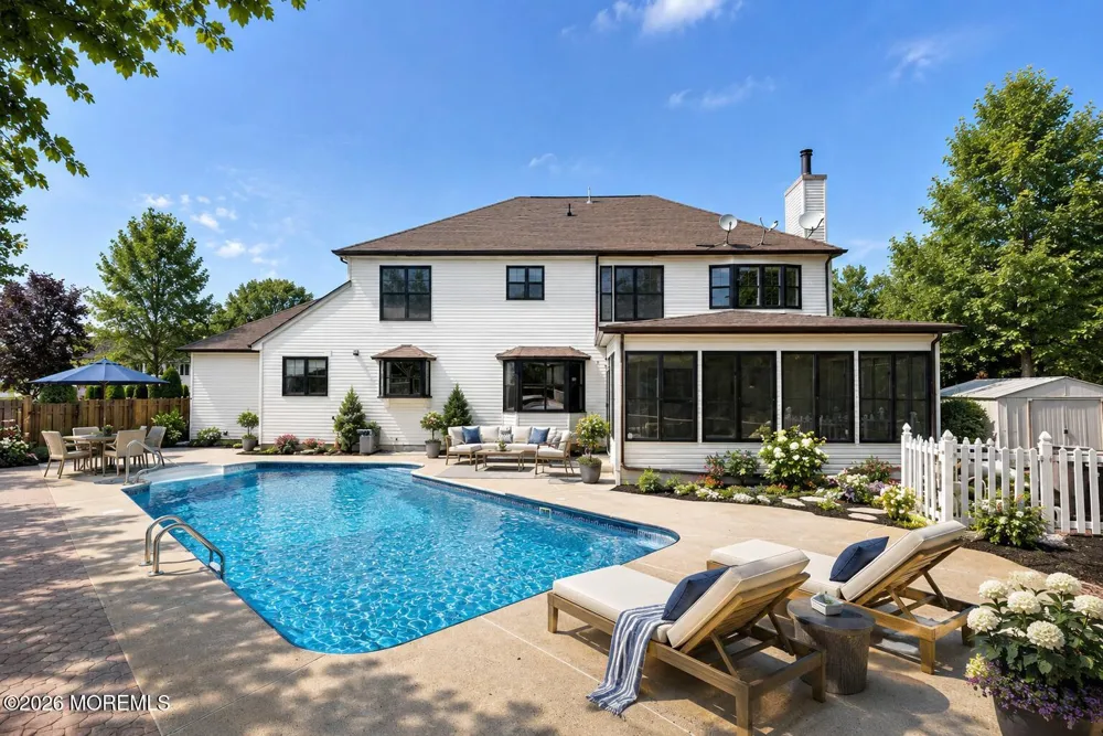 97 Windsor Drive Eatontown, NJ 07724