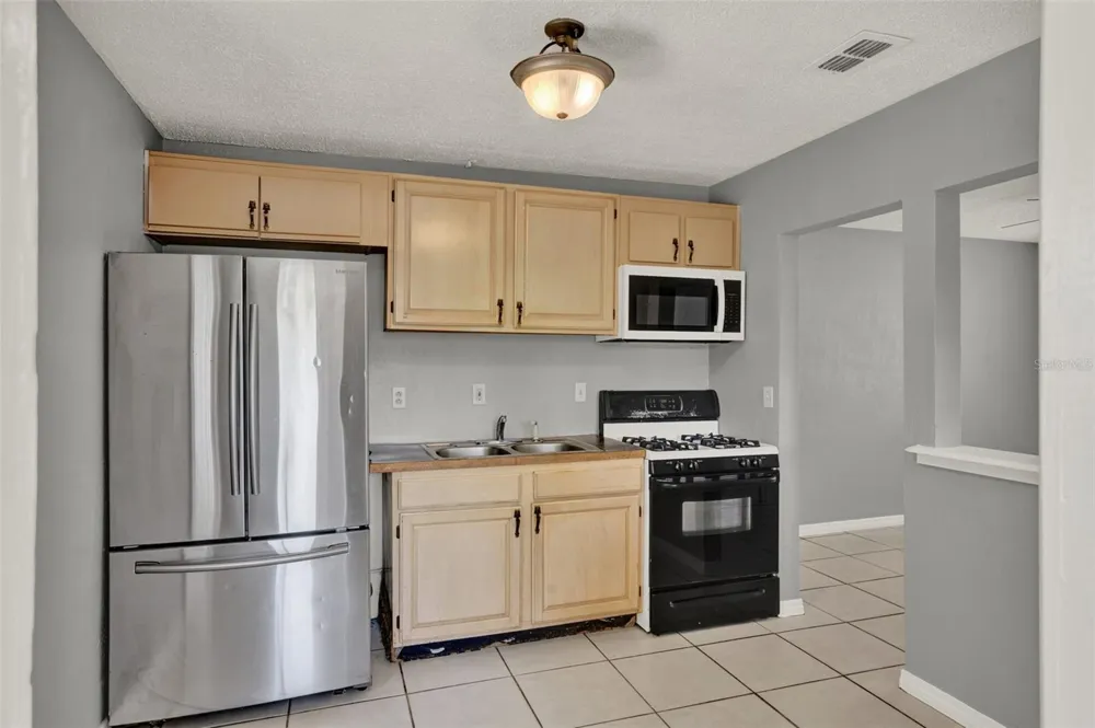 1220 MORIN STREET #B Eustis, FL 32726