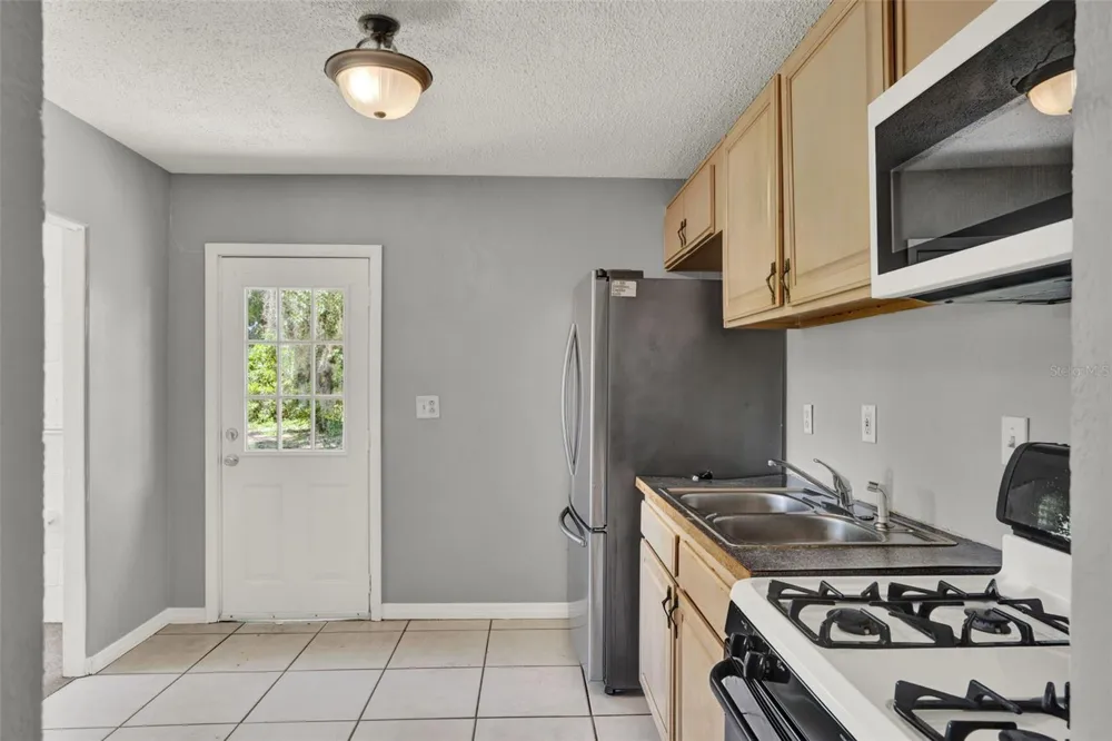 1220 MORIN STREET #B Eustis, FL 32726