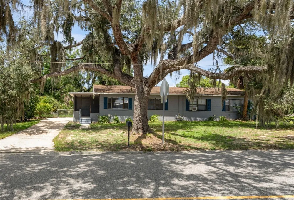 1220 MORIN STREET #B Eustis, FL 32726