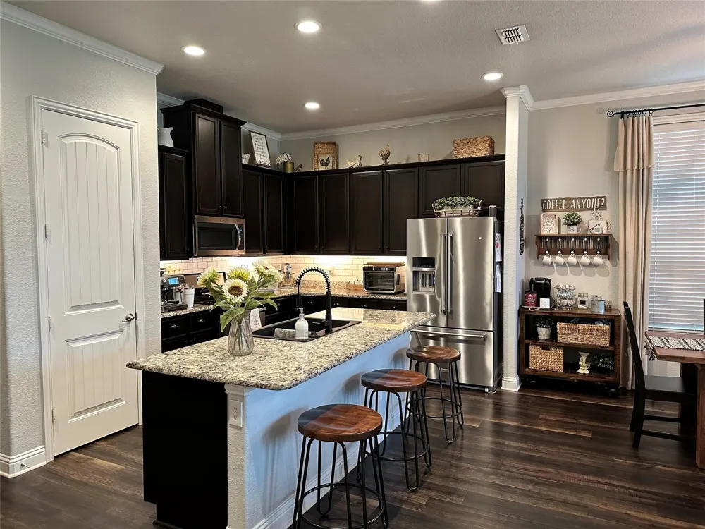 1609 Meadow Trail Aubrey, TX 76227