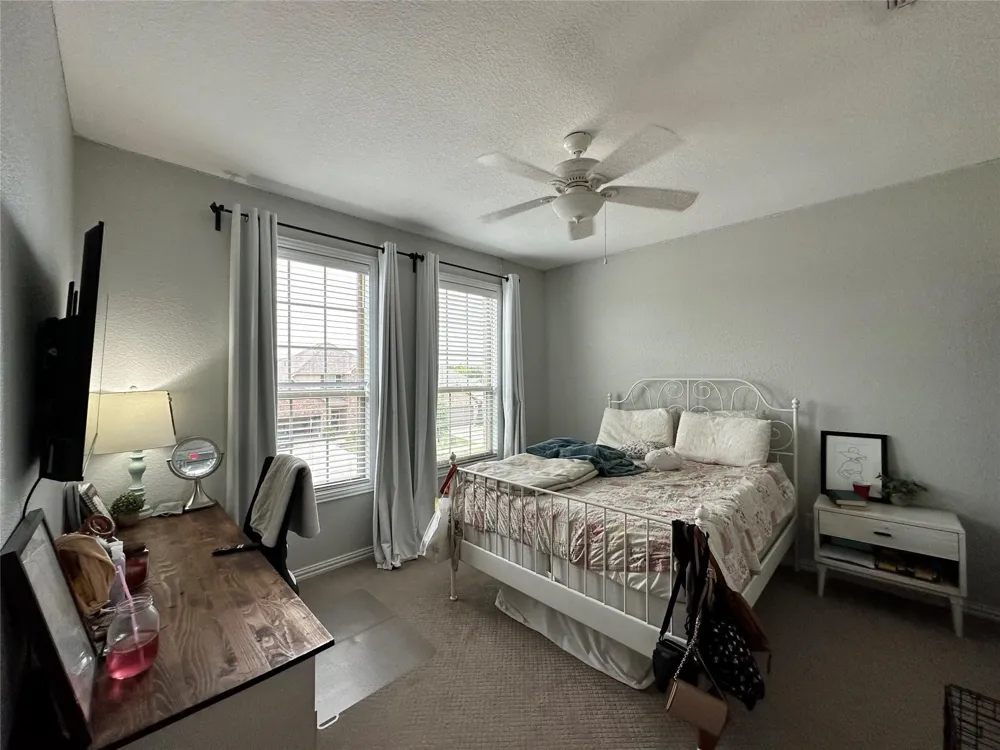1609 Meadow Trail Aubrey, TX 76227
