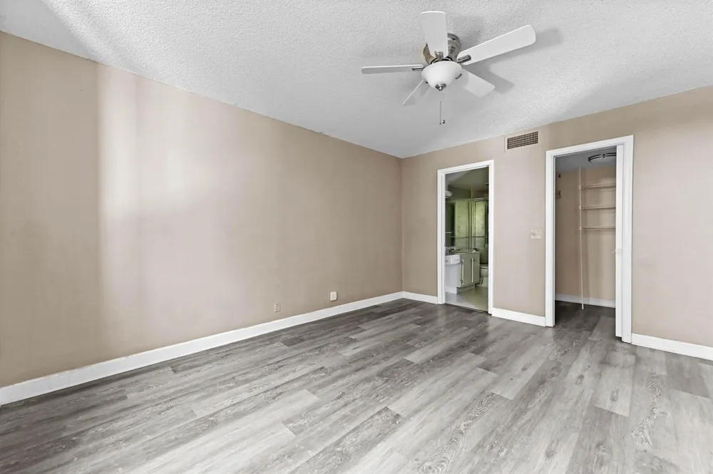 4080 Tivoli Court #202 Lake Worth, FL 33467